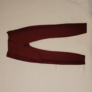 Lululemon ladies size 8 fitness pants EUC maroon